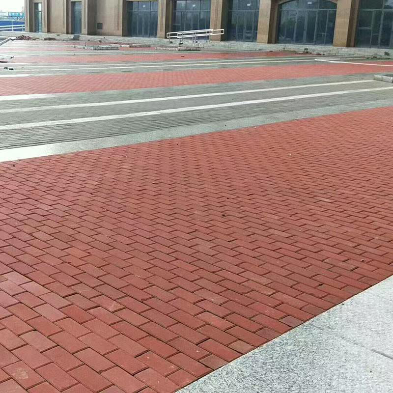 <b>透水砖特点有哪些？</b>